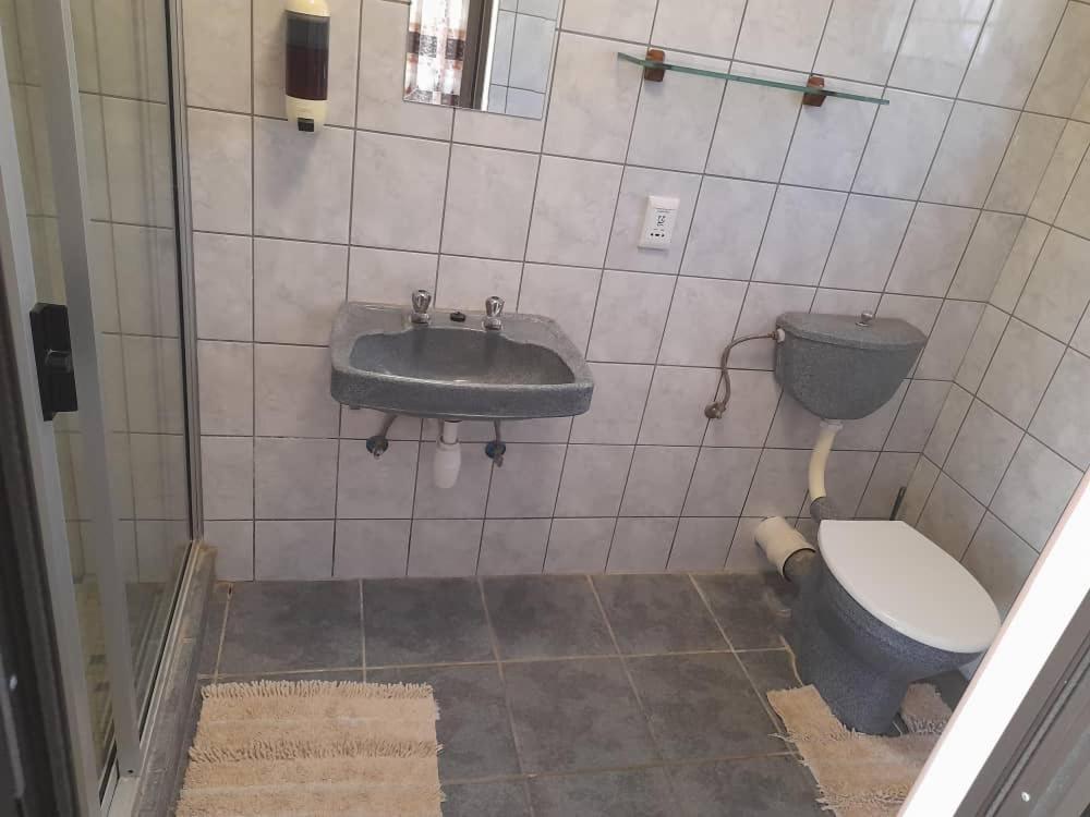 Ombo Rest Camp Hotel Okahandja Bagian luar foto