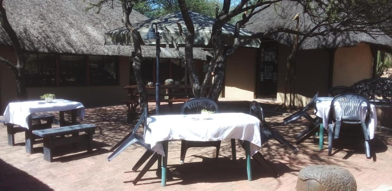 Ombo Rest Camp Hotel Okahandja Bagian luar foto